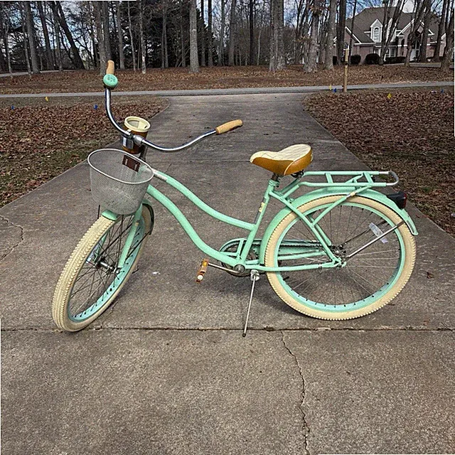 Huffy 26” Nel Lusso Women's Cruiser Bike Mint Green