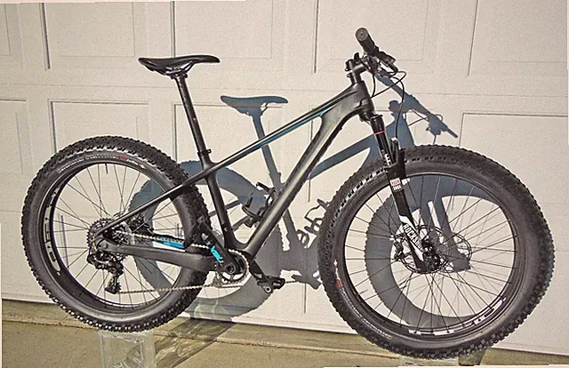 Specialized Fat Boy Expert Carbon + Rock Shox Bluto Fork, HED Carbon Wheels, SML